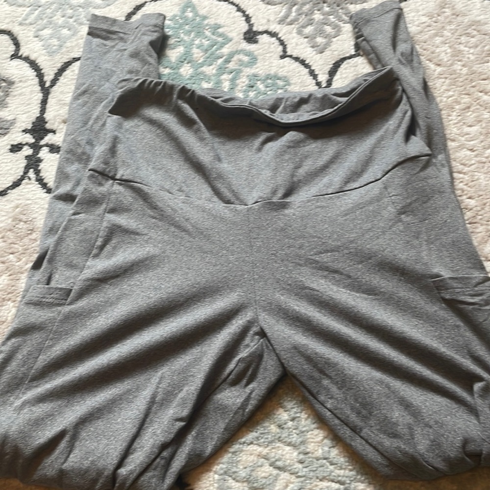 Gray leggings